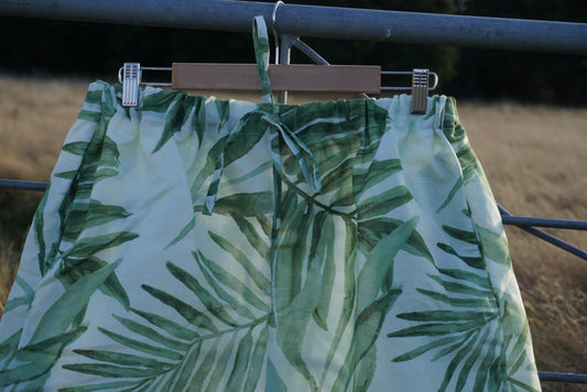 Watercolour Palm linen blend shorts